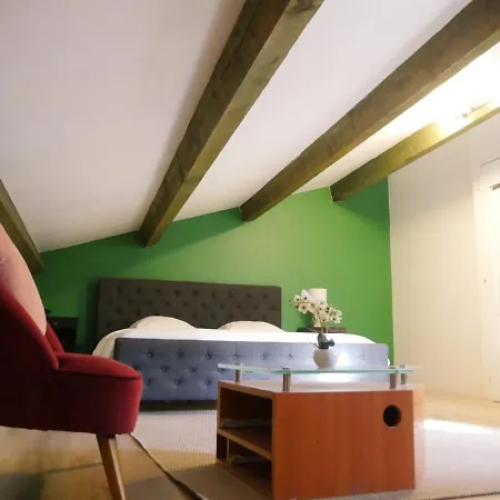 Private Bed & Breakfast