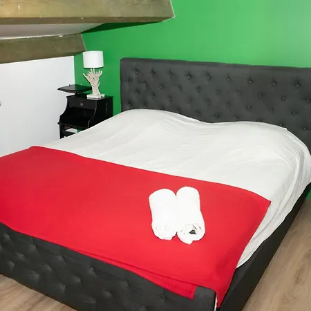 Private Bed & Breakfast *