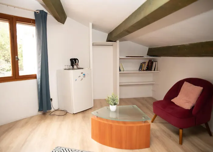 Alojamento de Acomodação e Pequeno-almoço Private *