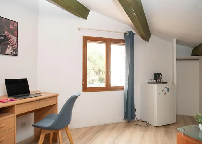 فندق مبيت وإفطار Private *